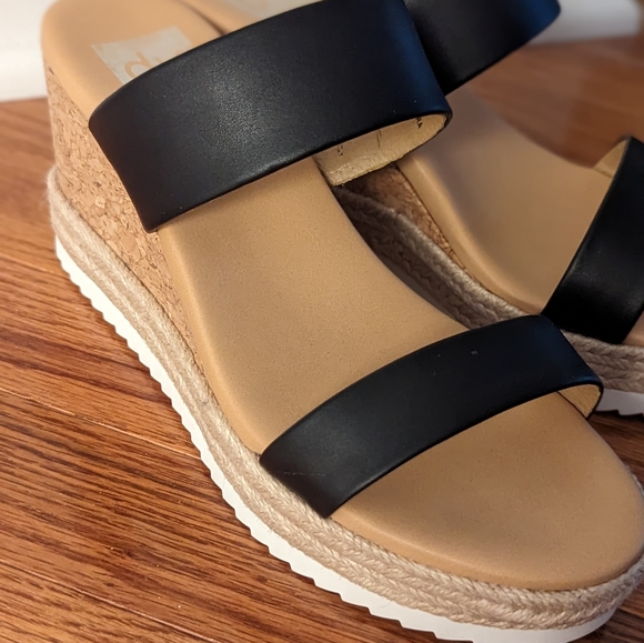 DV by Dolce Vita Emara Double Band Wedges - Picture 2 of 11